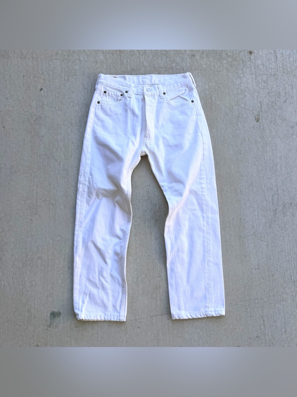 Vintage Levi’s 501 Jeans Made In USA Button Fly White Denim 90s Size 30